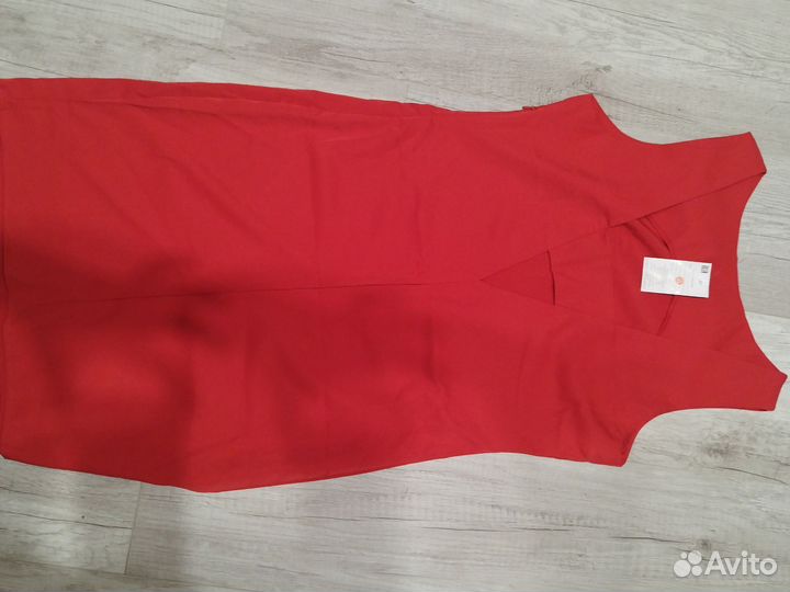 Новое красное платье