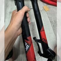 Rock shox recon gold 29 на 20 оси 140мм