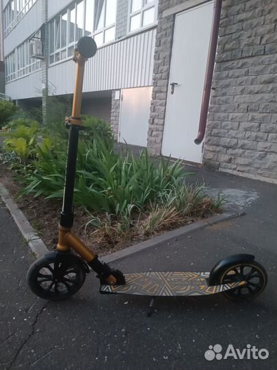 Продаю самокат, состояние отличное