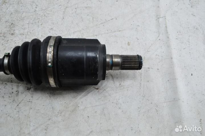 Б/У Привод правый KIA 2016- 49500D4600 Б/У