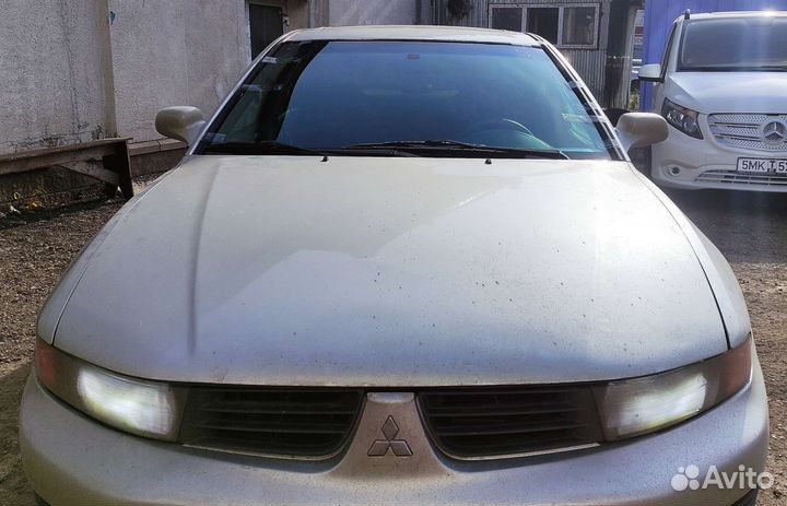 Лобовое стекло Mitsubishi galant 1997-2005