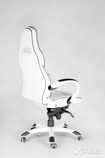 Кресло офисное мустанг х