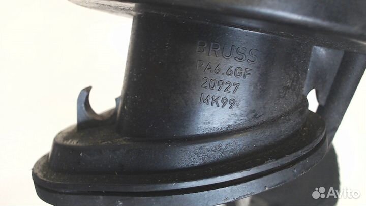 Маслозаливная горловина BMW 5 F10, 2012