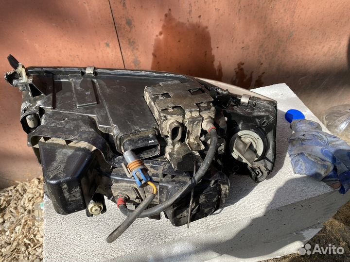 Автомобильная фара