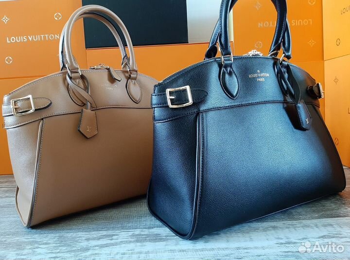 Сумка женская Louis Vuitton Lock IT MM