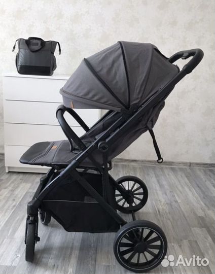 Прогулочная коляска luxmom