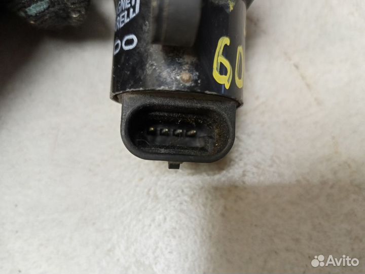 Клапан холостого хода Рено