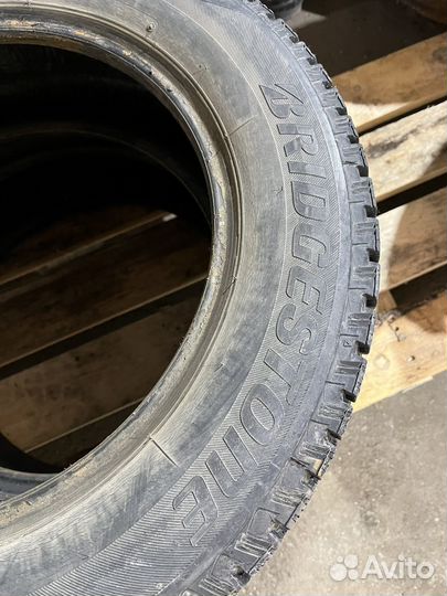 Bridgestone Blizzak Spike-01 185/65 R15