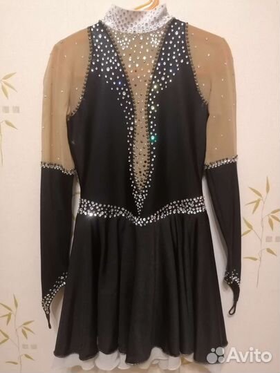 Платье для выступлений фигурное