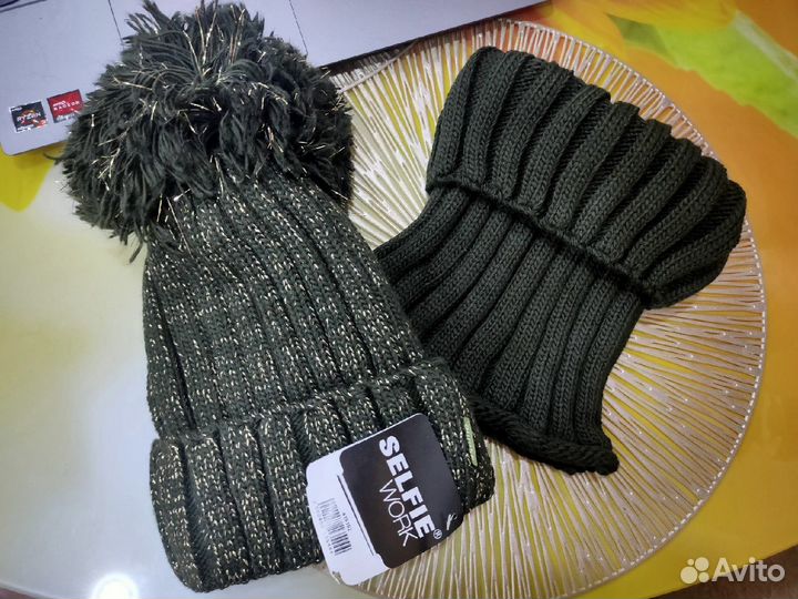 Новый женский комплект (шапка и снуд шарф)