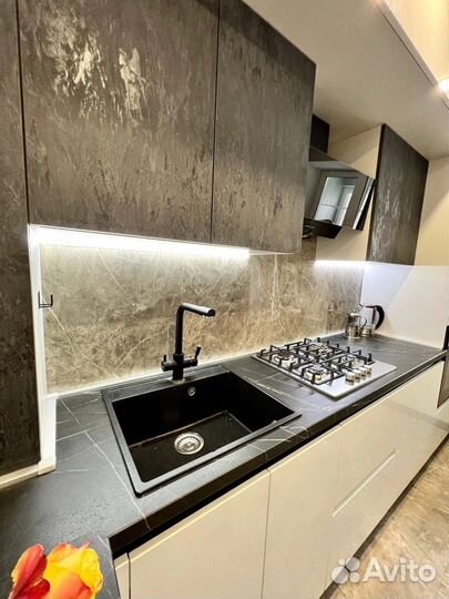 Прямая кухня на заказ под ключ в Новосибирске