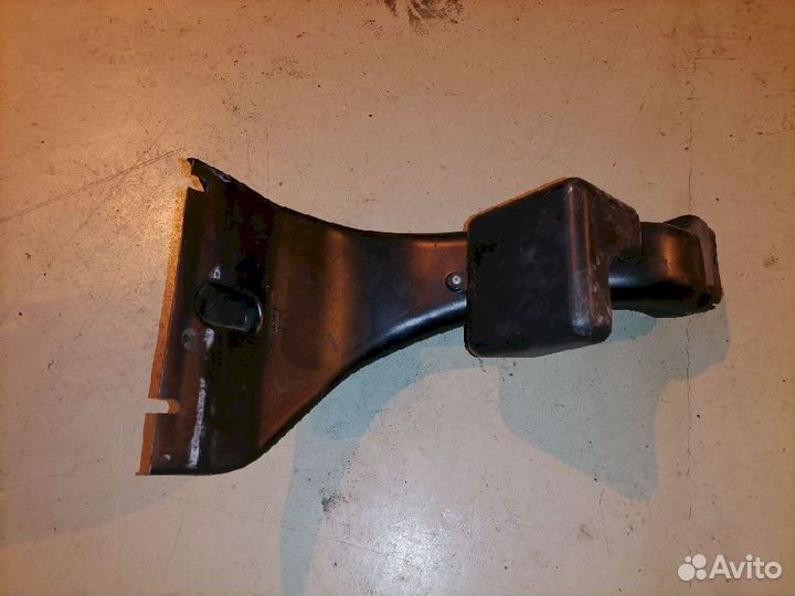 Воздухозаборник MR323279 Mitsubishi RVR N74W