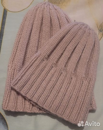 Вязанные шапки мама+дочка