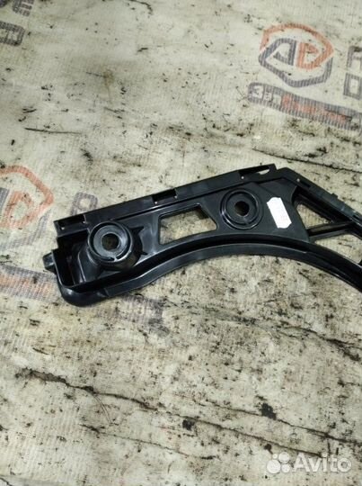 Кронштейн бампера Volkswagen Tiguan 2 кроссовер