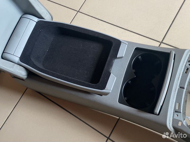 Подлокотник audi A6 C7