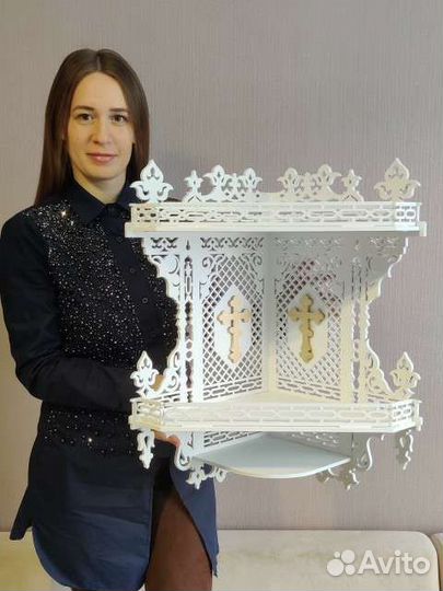 Угловая полка для икон