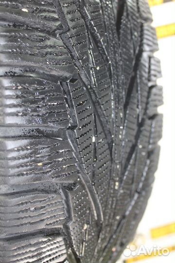 Nokian Tyres Hakkapeliitta R2 SUV 235/60 R18 107R