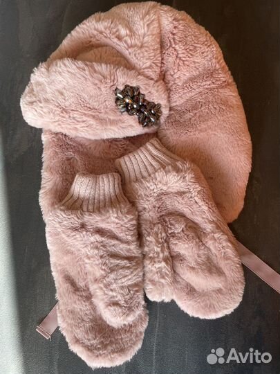 Комплект шапка и варежки