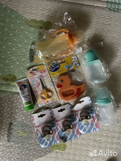 Бутылочки, соски, набор для новорожденного