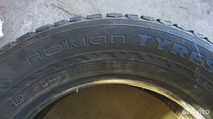 Nokian Tyres Hakkapeliitta 9 SUV 225/6 R17 106T