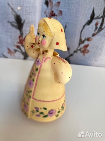 Антикварная статуэтка-качалка 