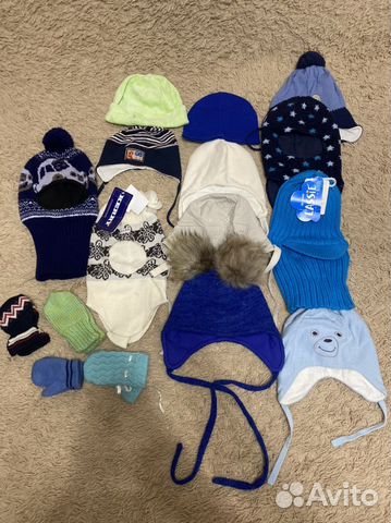 Шапки (13 шт) и варежки от 8 месяцев до 2 лет
