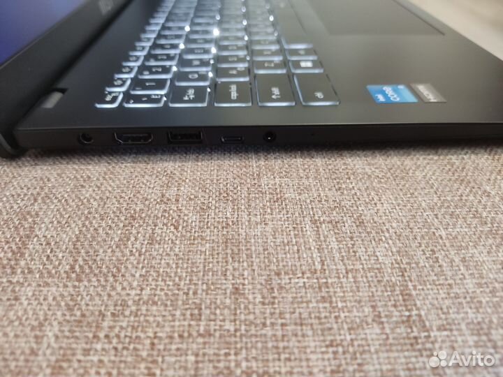 MSI Modern 15, 1135G4, 8GB DDR4, SSD 256, гарантия