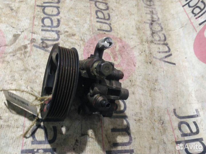 Насос гидроусилителя руля Toyota Avensis 1AZ