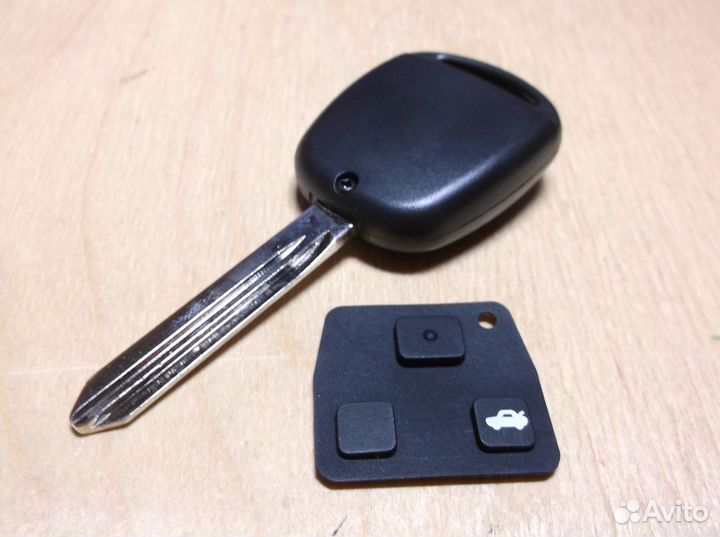 89071-0D010 Ключ Toyota 2 кнопки