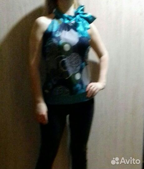 Блуза без рукавов