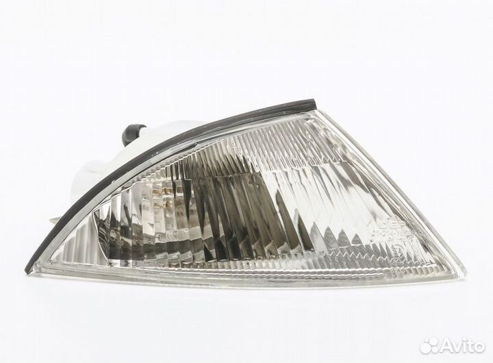 Указатель поворота правый Mitsubishi Carisma