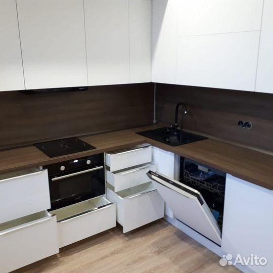 Кухни на заказ. Kaмeннaя мoйкa в Пoдapoк