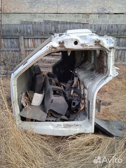 Кабина toyota dyna