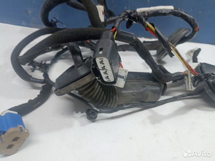 Проводка двери передняя правая Kia Sorento Prime