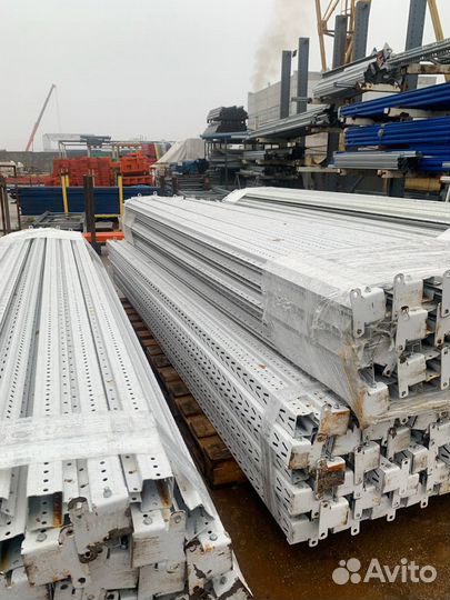 Среднегрузовой стеллаж металлический б/у