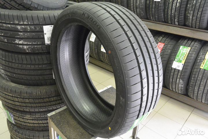 Kapsen Rassurer K3000 215/40 R18 89W