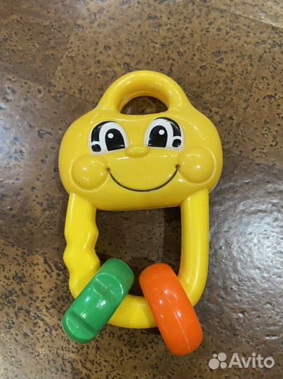Игрушки первые развивающие