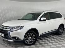 Mitsubishi Outlander 2.0 CVT, 2018, 59 000 км, с пробегом, цена 2 150 000 руб.