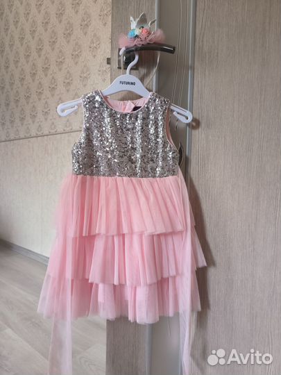 Нарядное платье