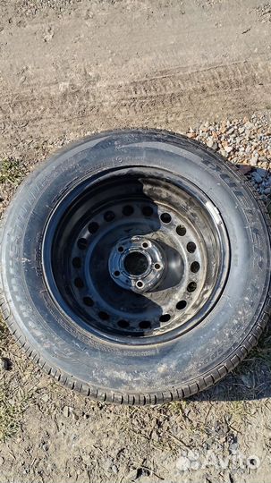 Bridgestone Dueler H/P Sport 215/65 R16 98