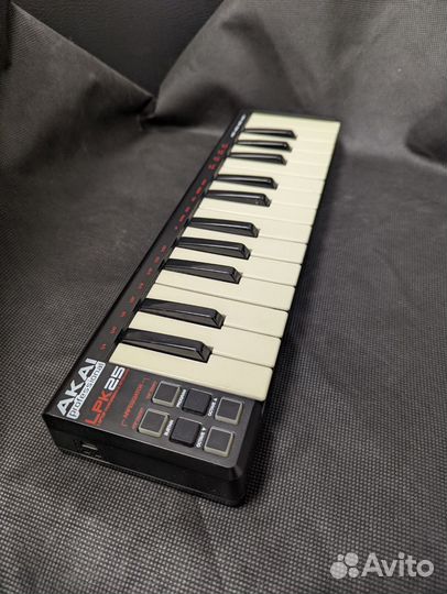 Midi клавиатура akai LPK25
