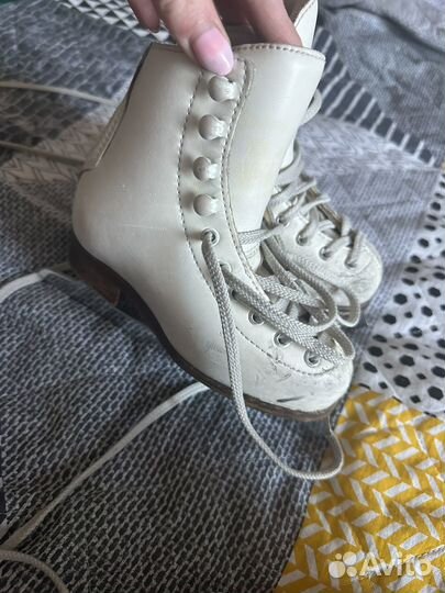 Коньки фигурные wifa 26