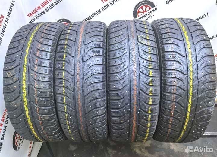Bridgestone Ice Cruiser 7000 215/65 R17 97T