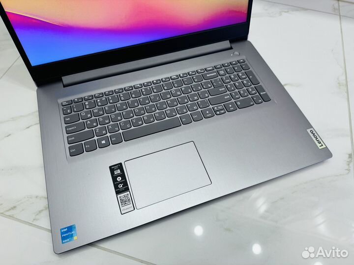 Ноутбук Lenovo 17.3'' Intel 7505 11Gen 8GB 256GB