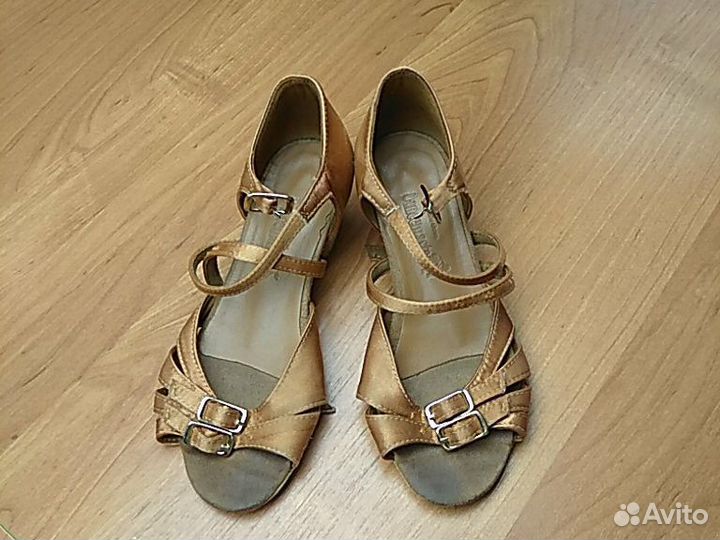 Туфли танцевальные