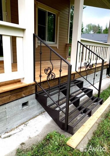 Уличная лестница под ключ