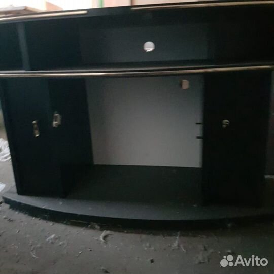 Тумба под телевизор