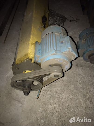Подьемник автомобильный
