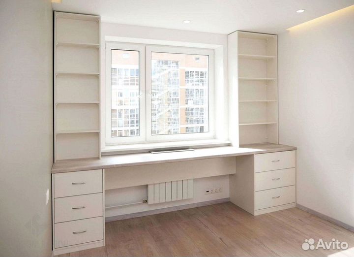 Рабочая зона со шкафом