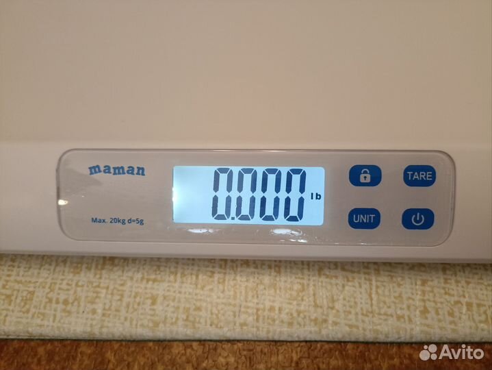 Весы для новорождённых maman